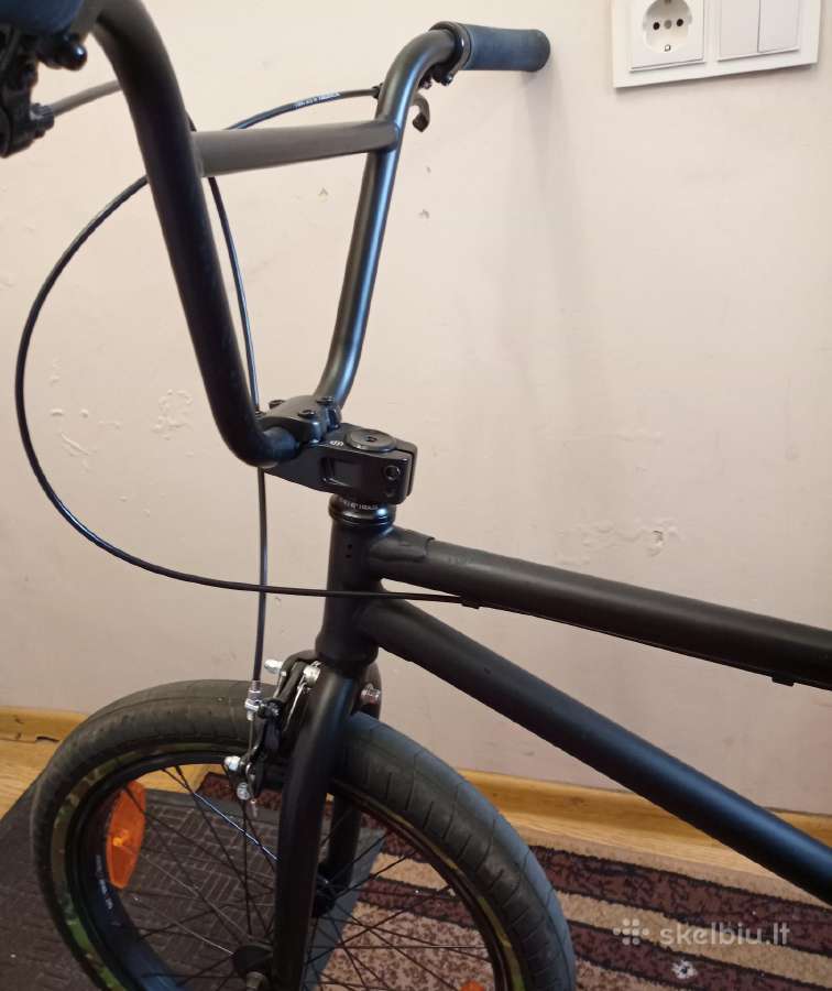 Parduodu gerame stovyje BMX We the people dviratį - nuotraukos Nr. 4