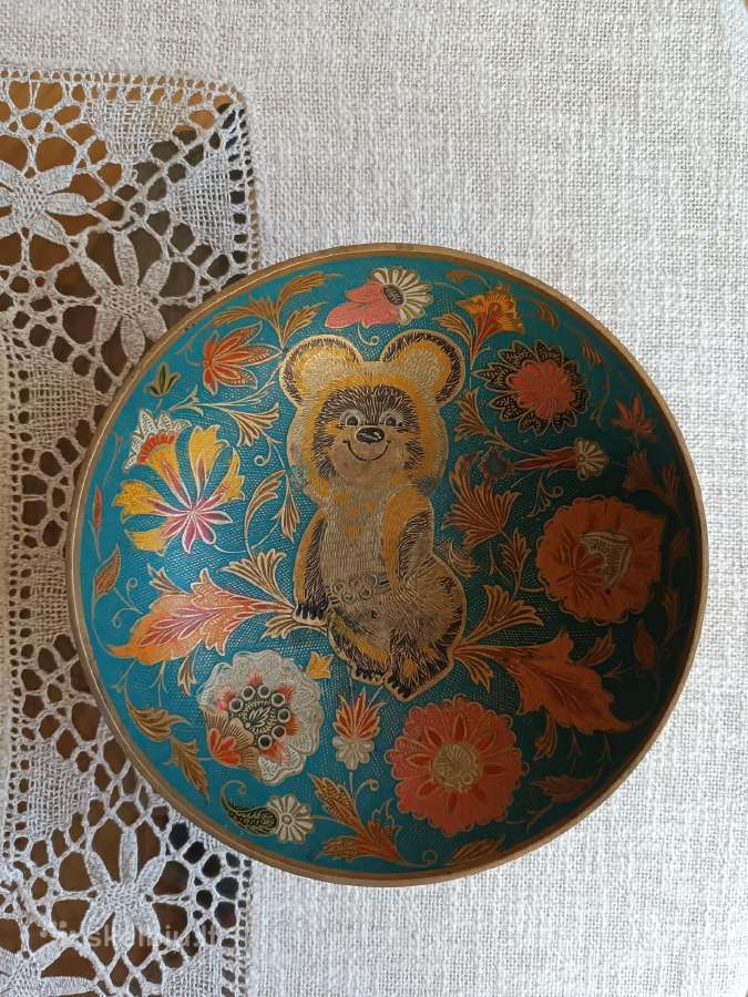 Vintažinė lėkštė su olimpiniu meškiuku - nuotraukos Nr. 8