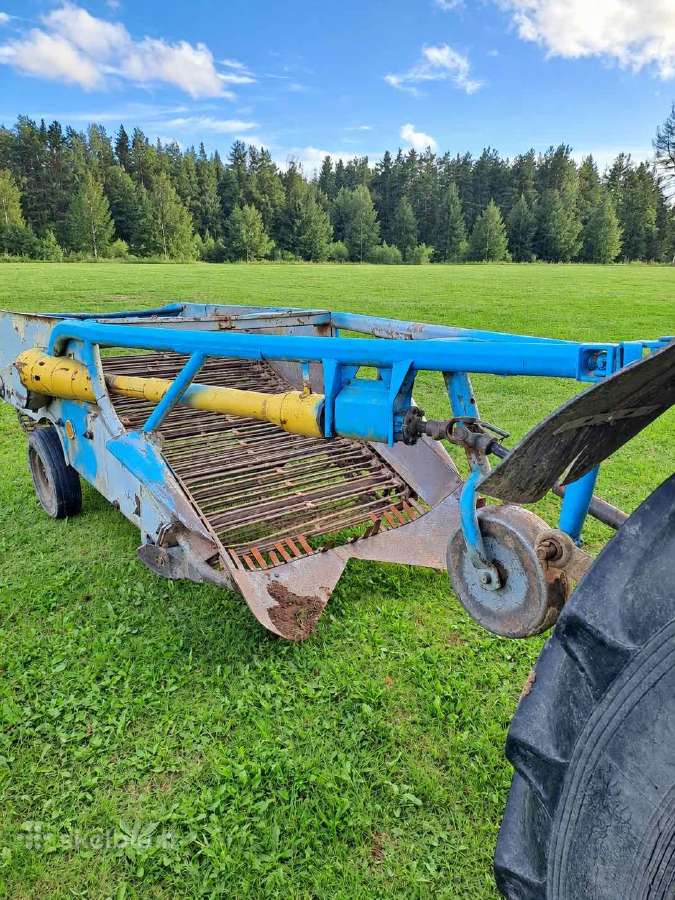Parduodama Traktorius T16 ir kasamoji bulvių - nuotraukos Nr. 2
