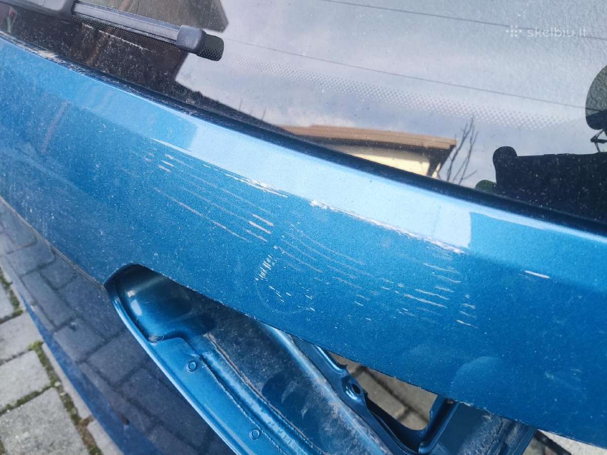 Volkswagen Touran III bagažinės dangtis - nuotraukos Nr. 2