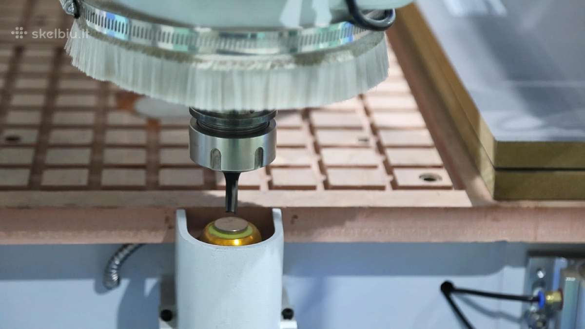 Dimteq Dn-110 – CNC nesting staklės baldų gamybai - nuotraukos Nr. 9