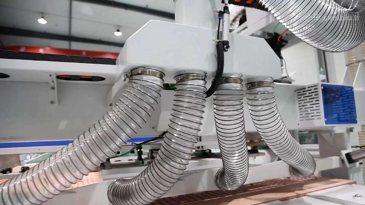 Dimteq Dn-110 – CNC nesting staklės baldų gamybai - nuotraukos Nr. 6