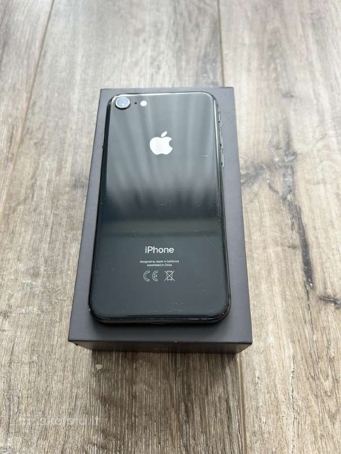 Apple iPhone 8 256 GB 86 proc. baterija - nuotraukos Nr. 2