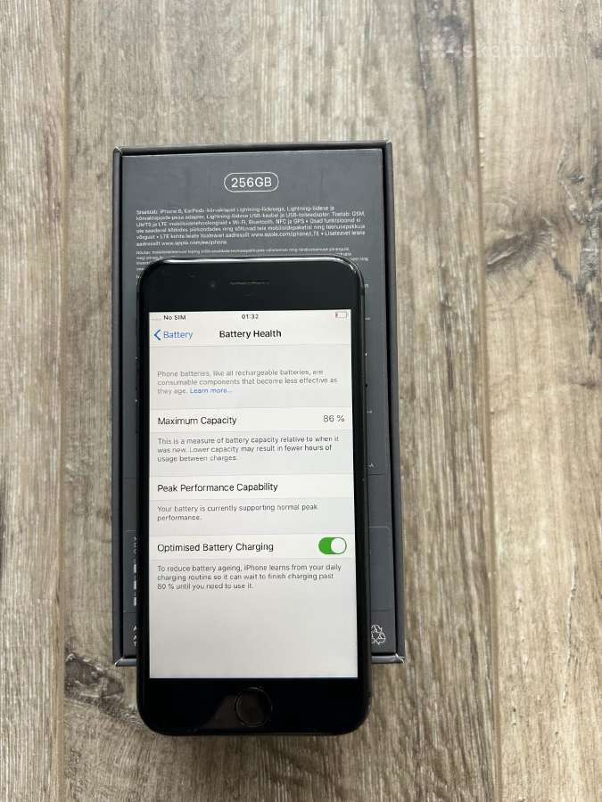 Apple iPhone 8 256 GB 86 proc. baterija - nuotraukos Nr. 3