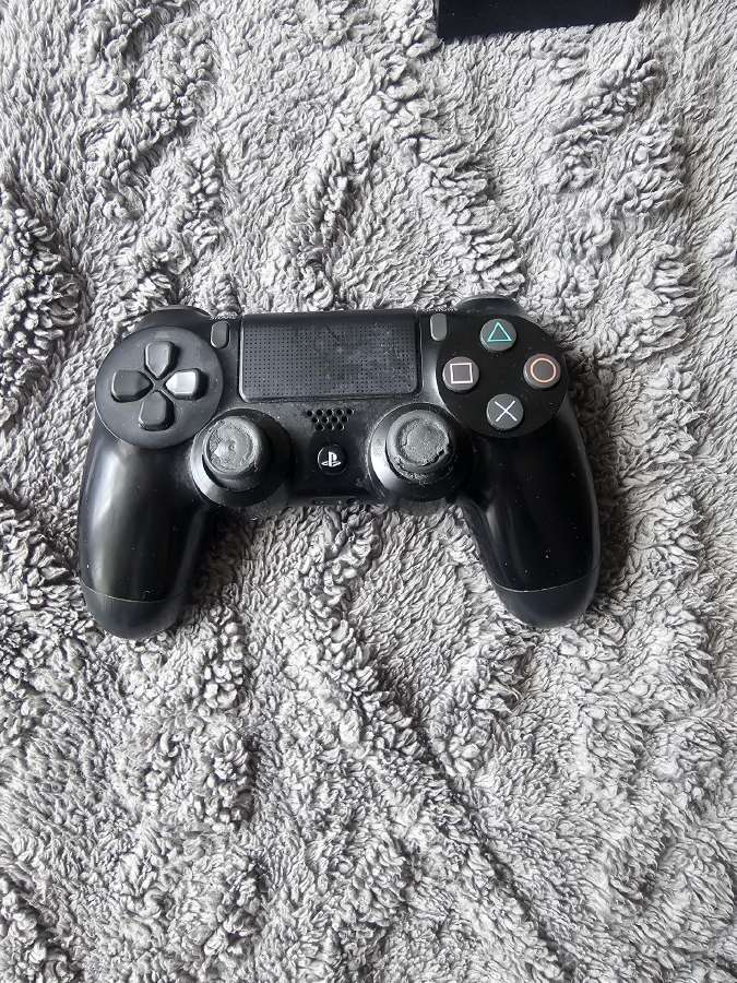 Playstation 4 pro 1tb - nuotraukos Nr. 4
