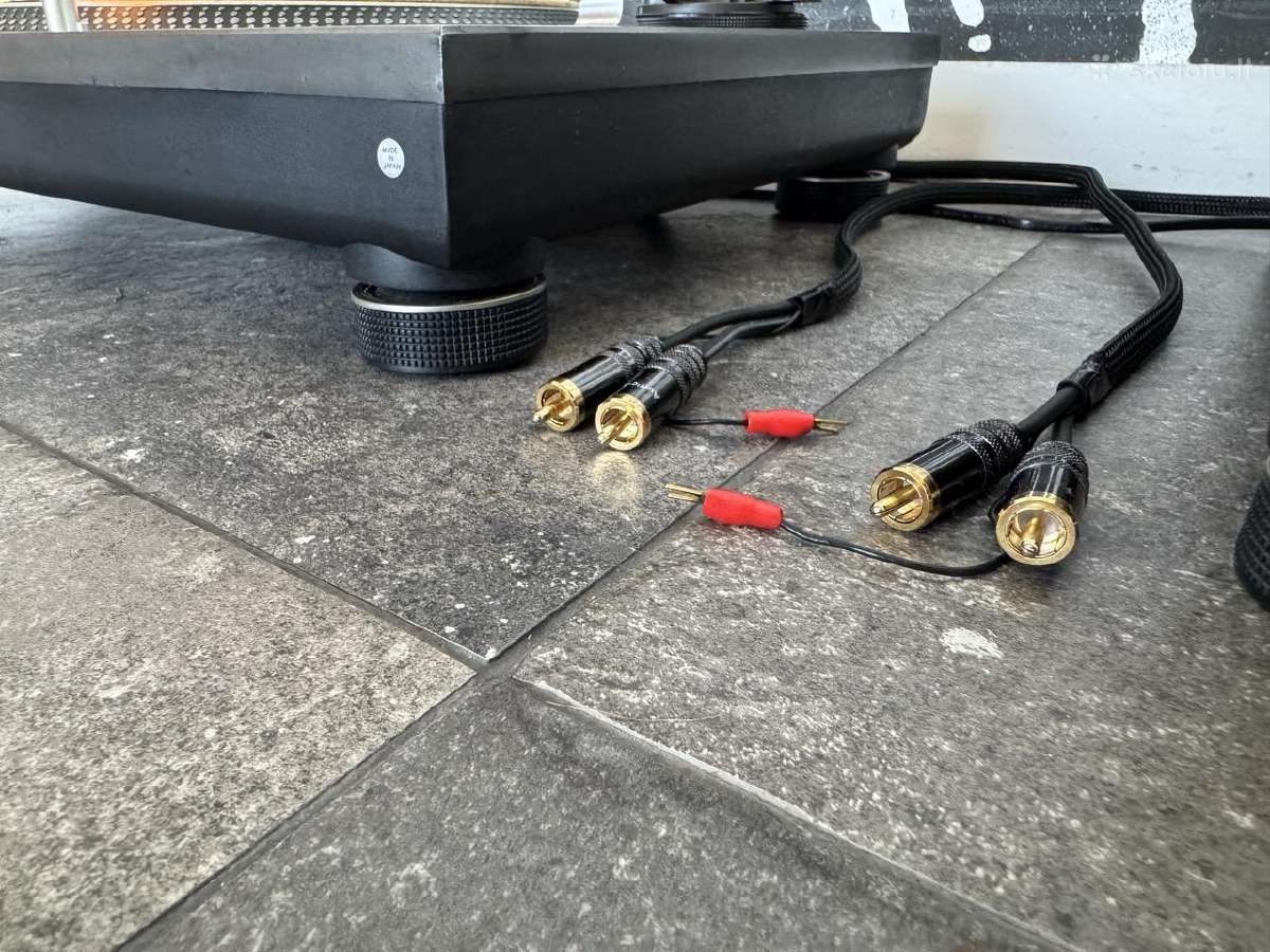 Technics 1210mk2 su Ortofon adatomis ir garantija - nuotraukos Nr. 8