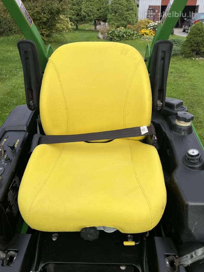 Sodo traktoriukas John Deere - nuotraukos Nr. 4