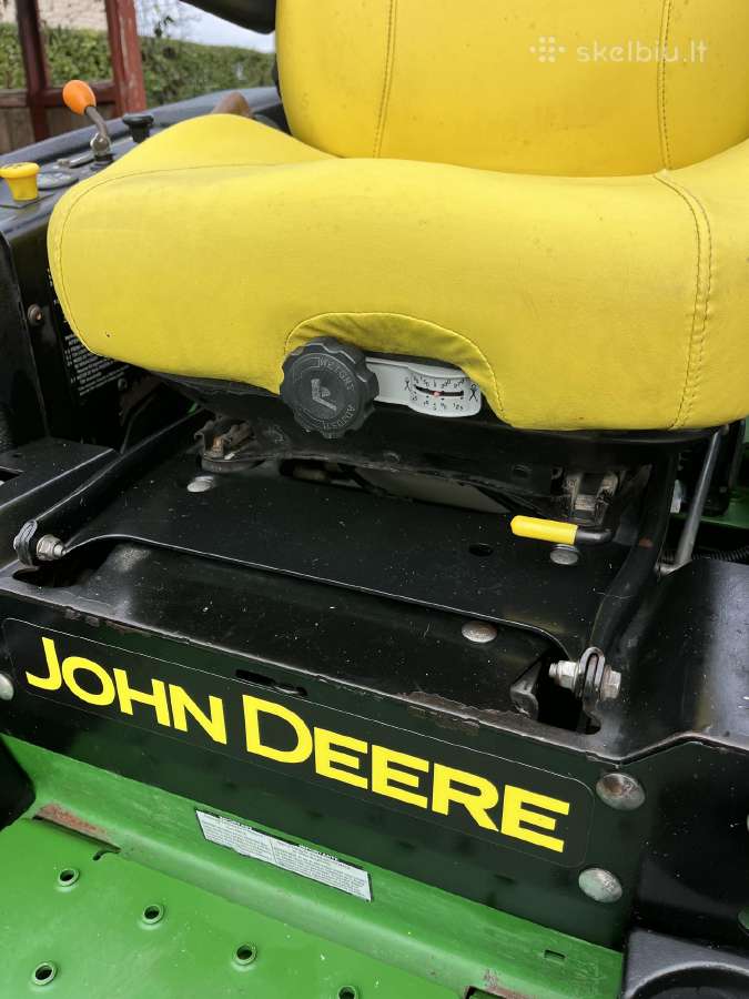 Sodo traktoriukas John Deere - nuotraukos Nr. 5