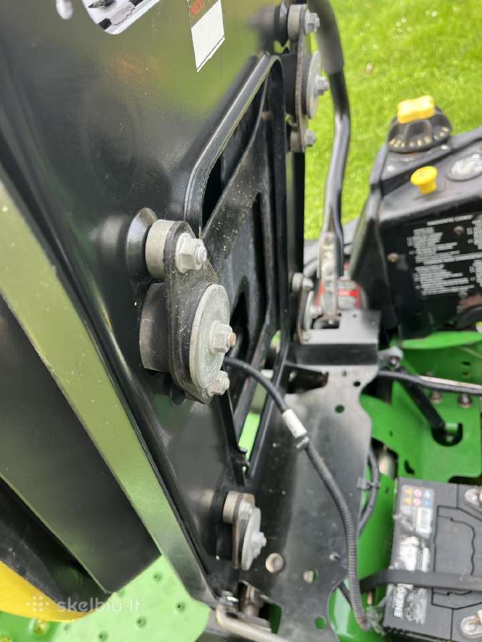 Sodo traktoriukas John Deere - nuotraukos Nr. 7