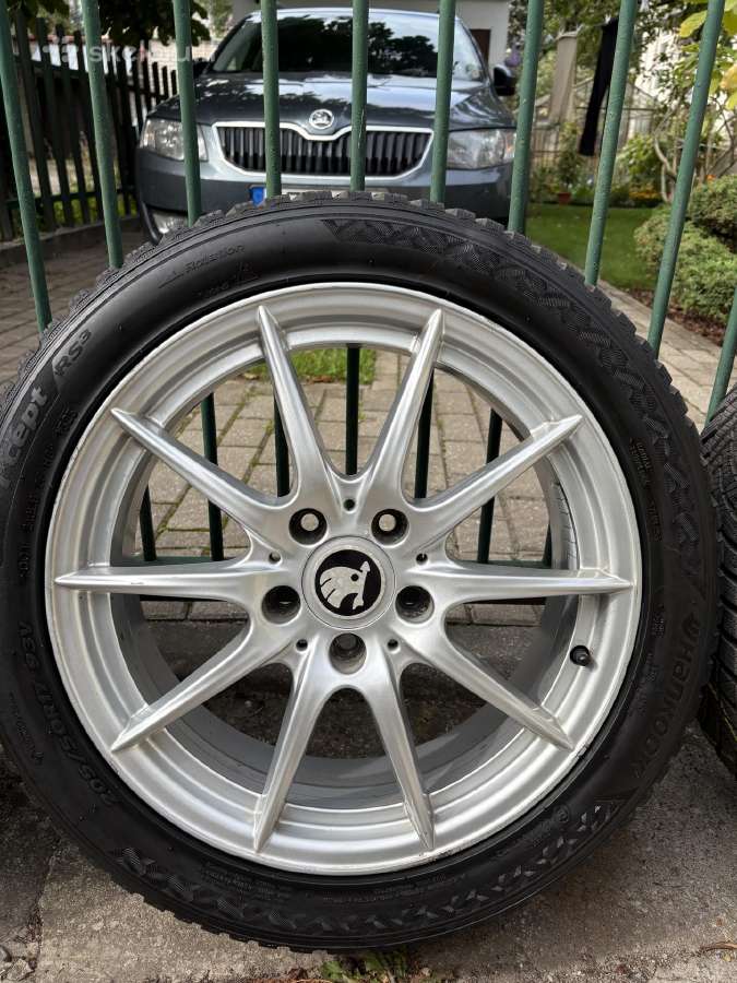 2025 m. Hankook Winter Icept Rs3 su ratlankiais - nuotraukos Nr. 3