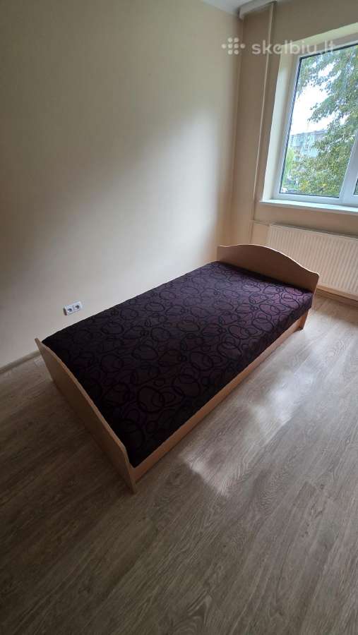 Viengulė lova su čiužiniu ir patalynės dėže - nuotraukos Nr. 2