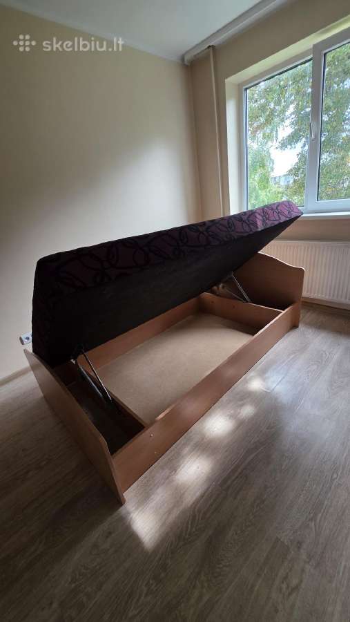 Viengulė lova su čiužiniu ir patalynės dėže - nuotraukos Nr. 7