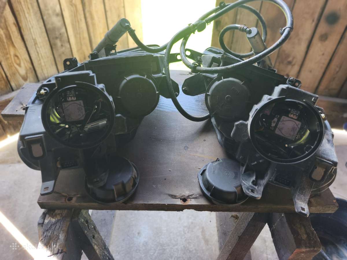 C8 2006m faros su Xenon ir apiplovimo purkštukas - nuotraukos Nr. 3