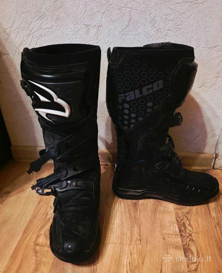 Moto batai puikios buklės - nuotraukos Nr. 3