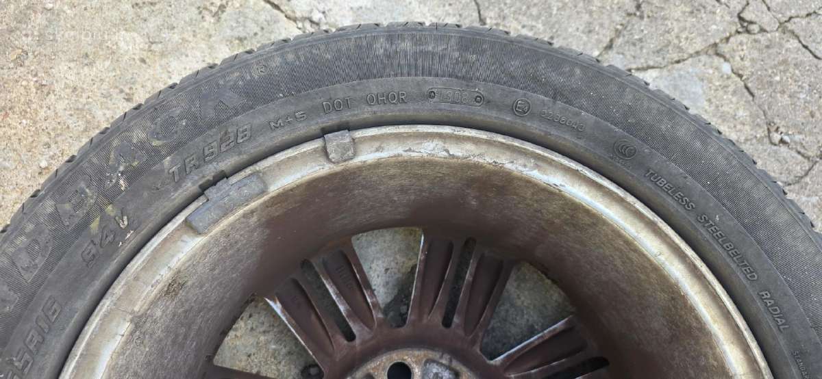 Parduodu Ford C-max R16 Ms padangų komplektą 5mm - nuotraukos Nr. 11