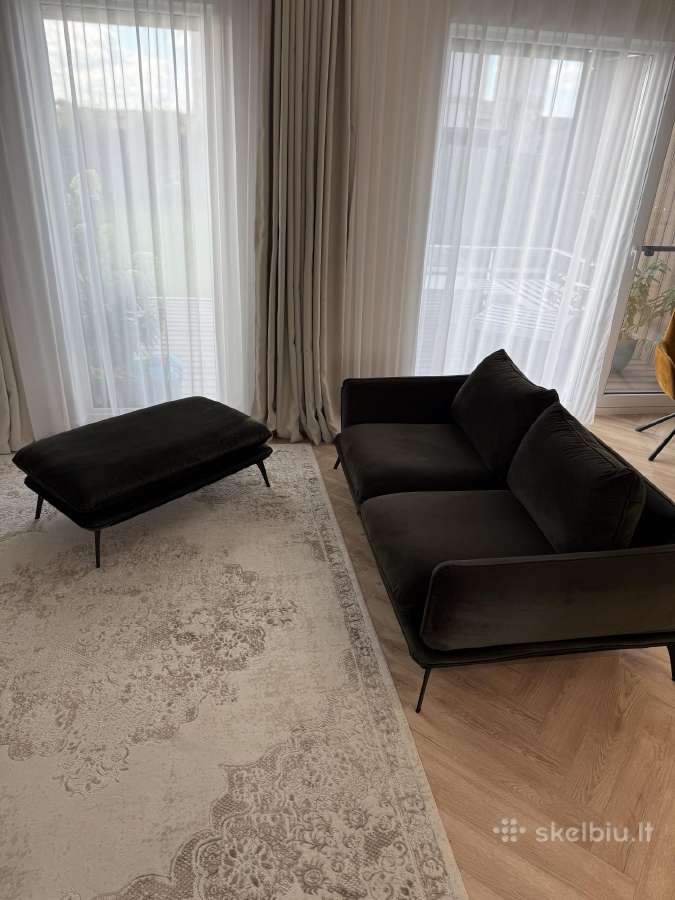 Dvivietė sofa ir pufas - nuotraukos Nr. 2