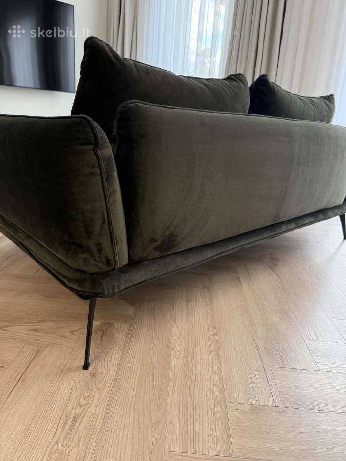 Dvivietė sofa ir pufas - nuotraukos Nr. 8