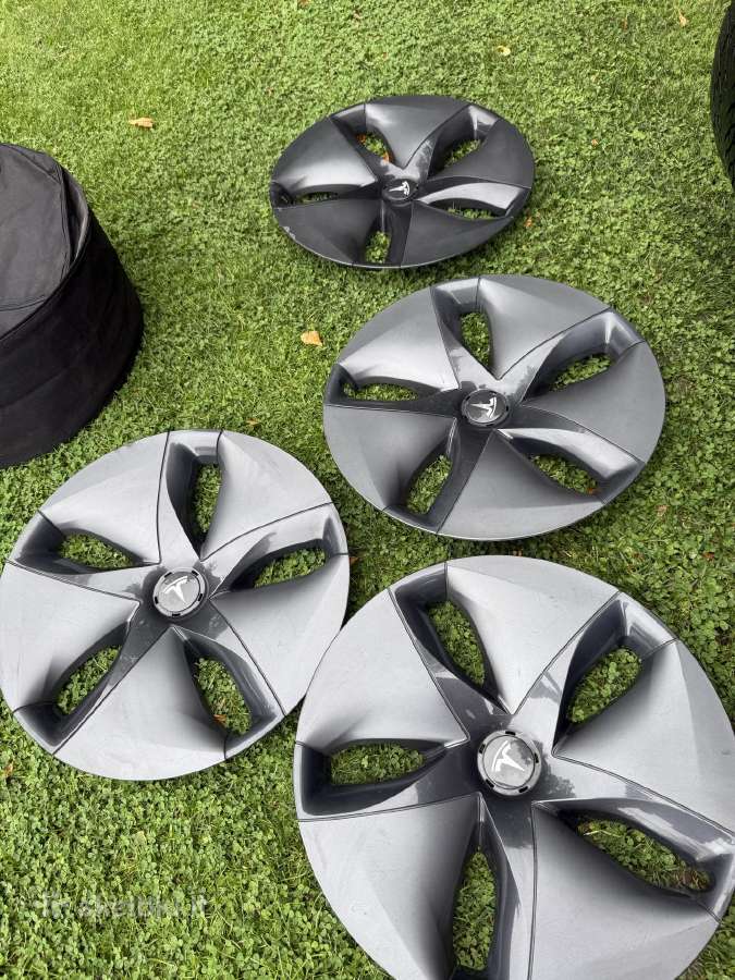 Tesla Y/3 ratlankiai Hakkapeliitta R3 235/45 R18 - nuotraukos Nr. 5
