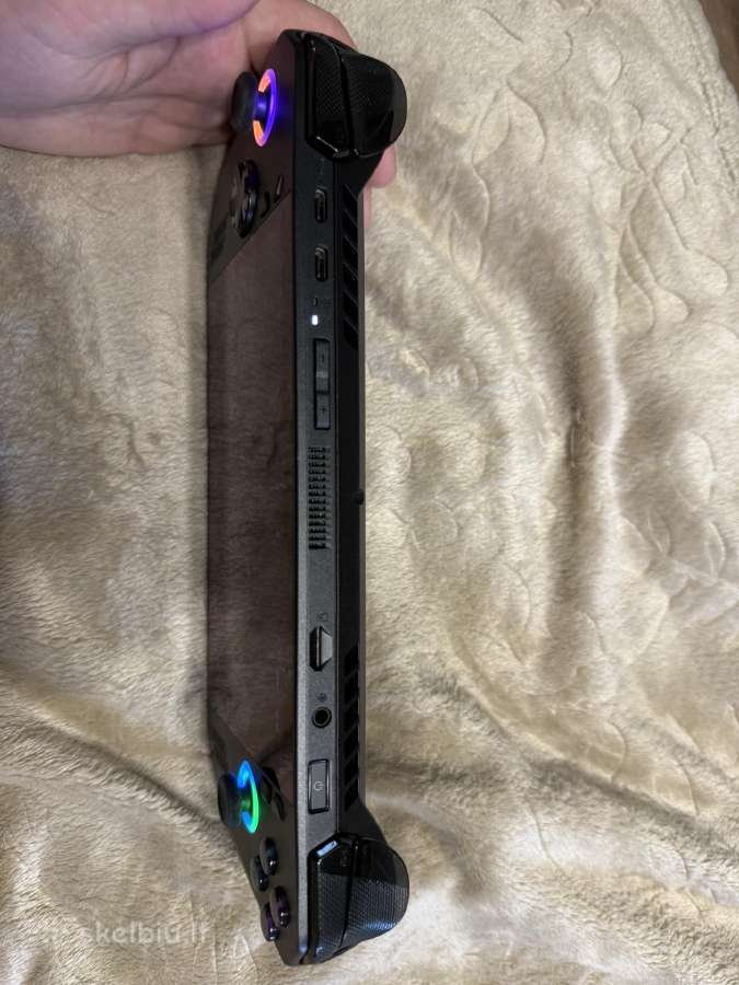 Asus Rog Ally X rankinė konsolė - nuotraukos Nr. 3