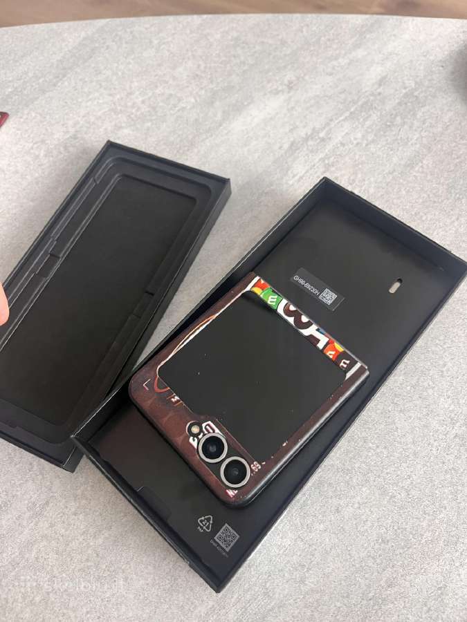 Samsung Galaxy Z Flip6 - nuotraukos Nr. 3