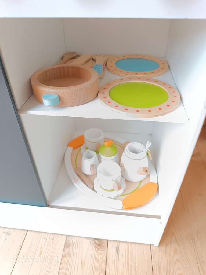 Medinė vaikiška virtuvėlė Ikea su daugybe priedų - nuotraukos Nr. 3
