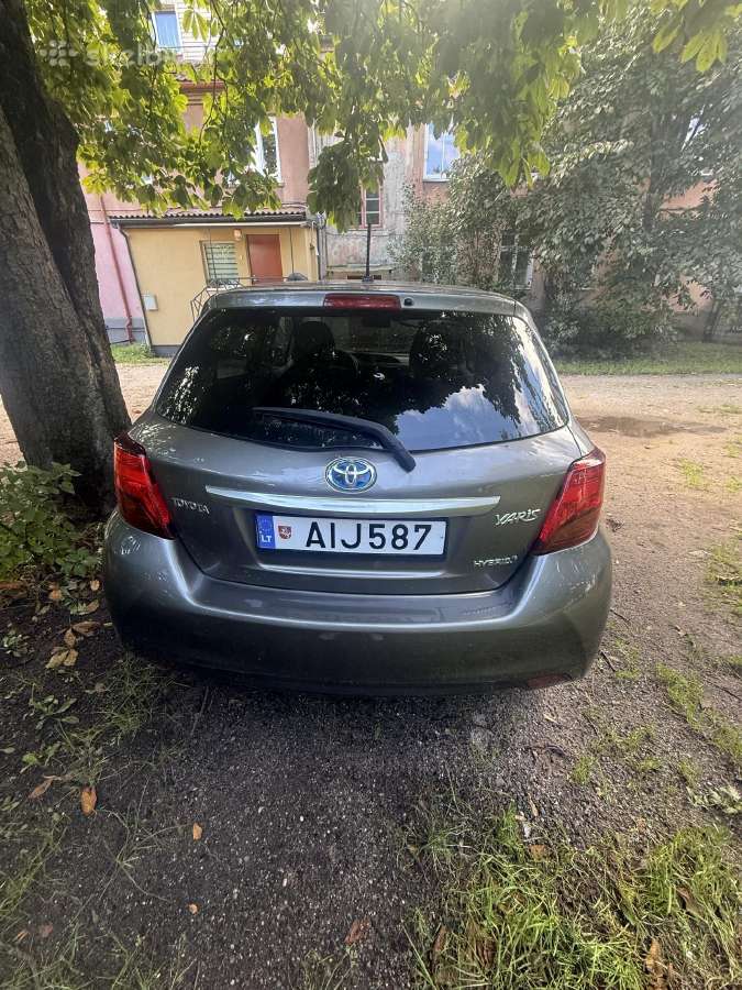 Toyota yaris 1,5 Hybrid 2016 - nuotraukos Nr. 2