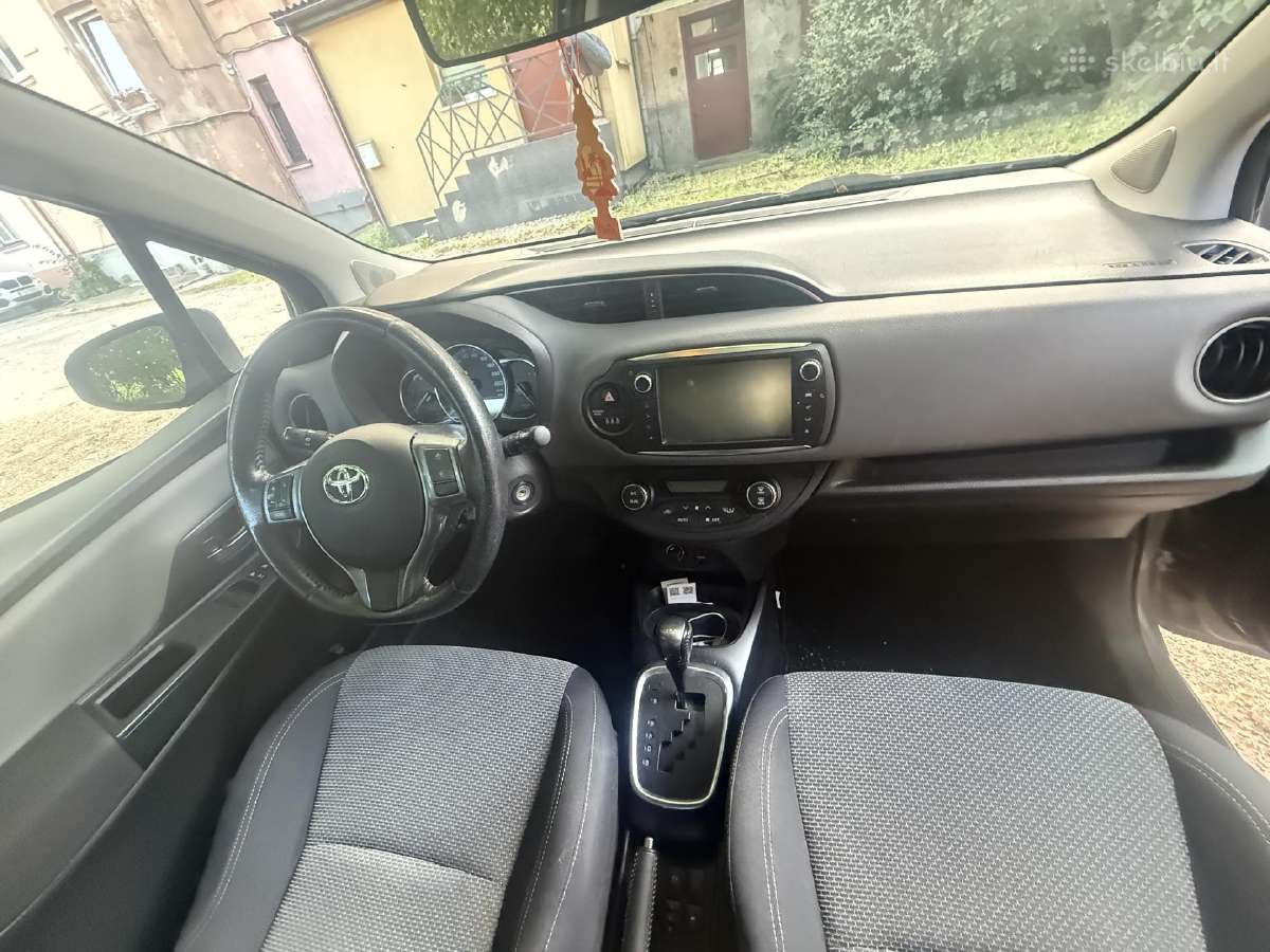Toyota yaris 1,5 Hybrid 2016 - nuotraukos Nr. 4