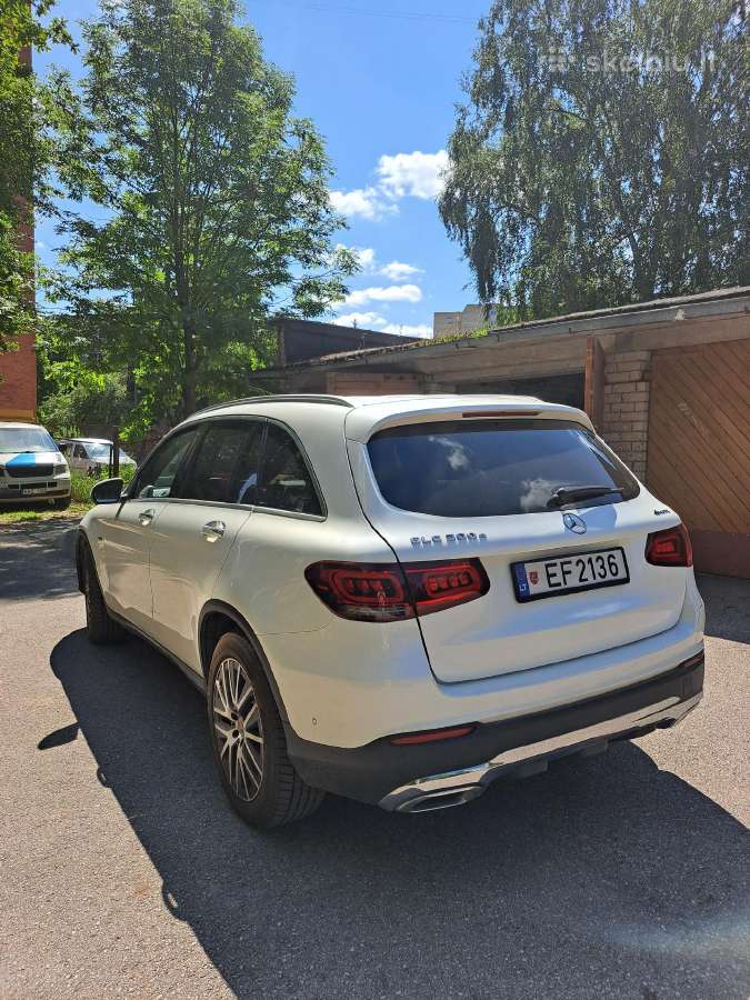 Automobilis MB Glc300e 4matic - nuotraukos Nr. 2