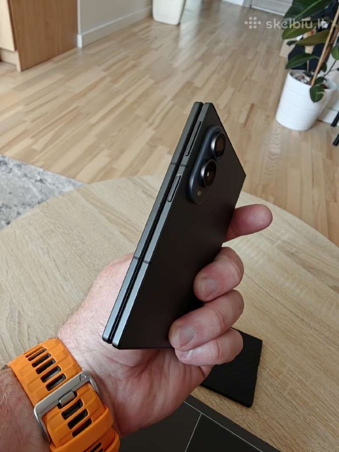 Samsung Galaxy Fold 8 + Carbon Case - nuotraukos Nr. 6