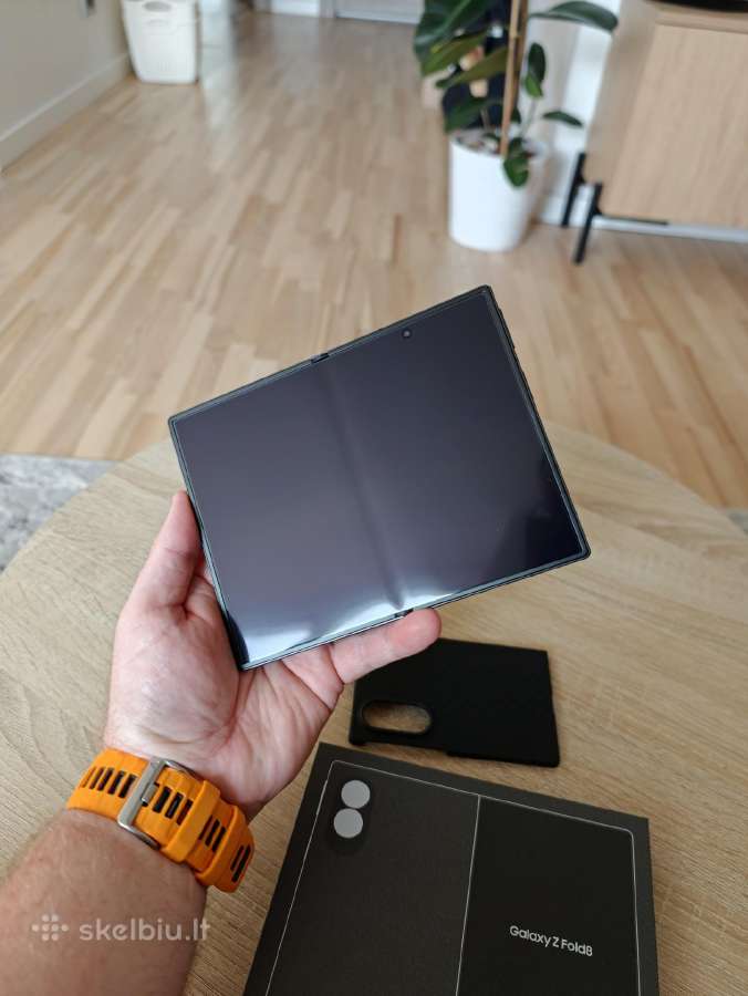 Samsung Galaxy Fold 8 + Carbon Case - nuotraukos Nr. 8