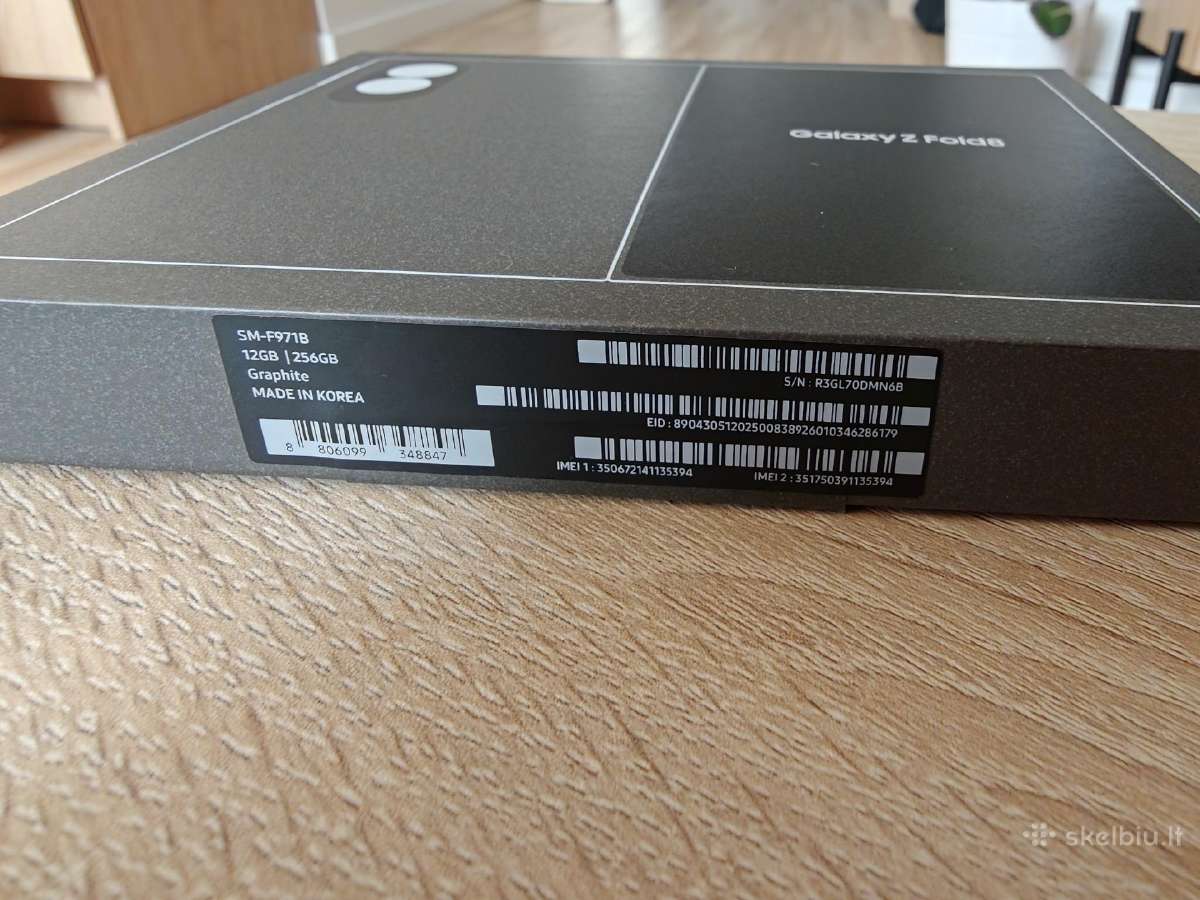 Samsung Galaxy Fold 8 + Carbon Case - nuotraukos Nr. 9