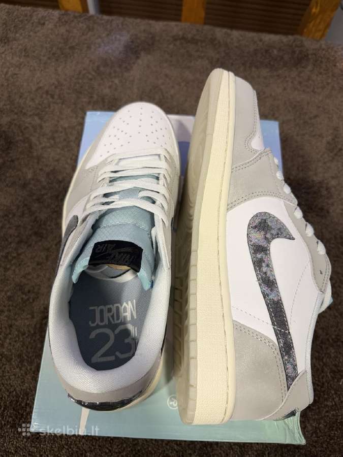 Visiškai nauji Nike Air Jordan 1 Low Se – 43 dydis - nuotraukos Nr. 3
