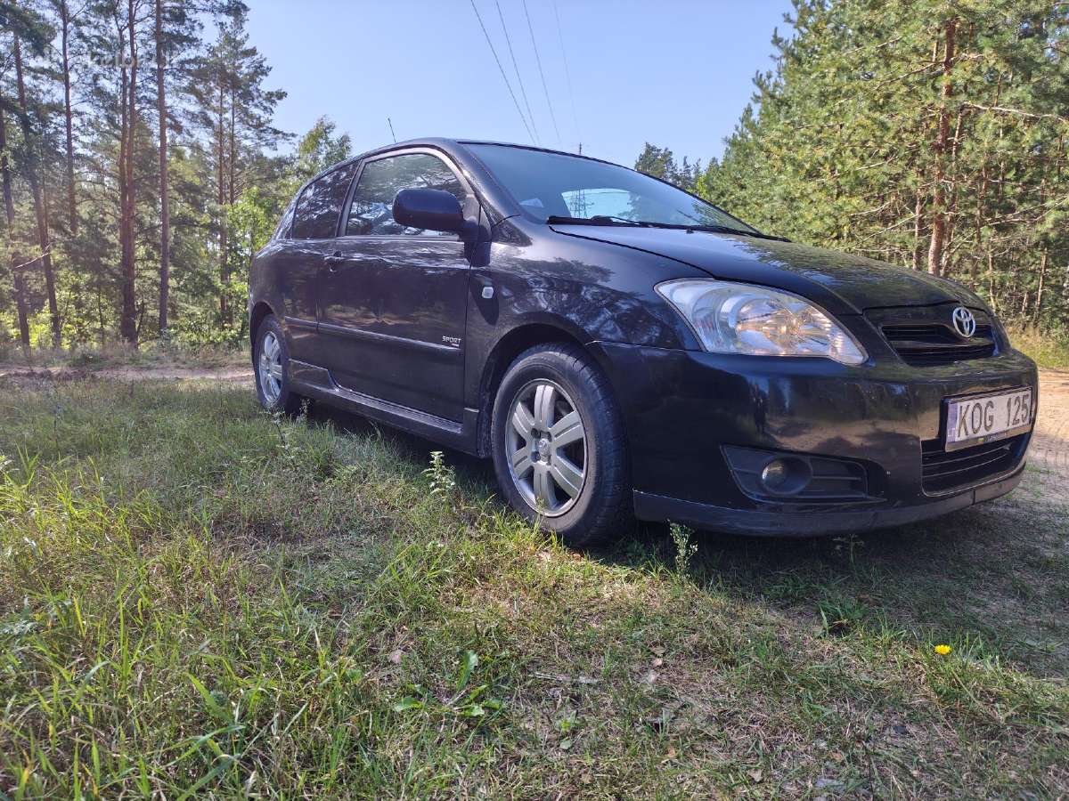 Parduodu gera Toyota Corolla su nauja technikine - nuotraukos Nr. 3