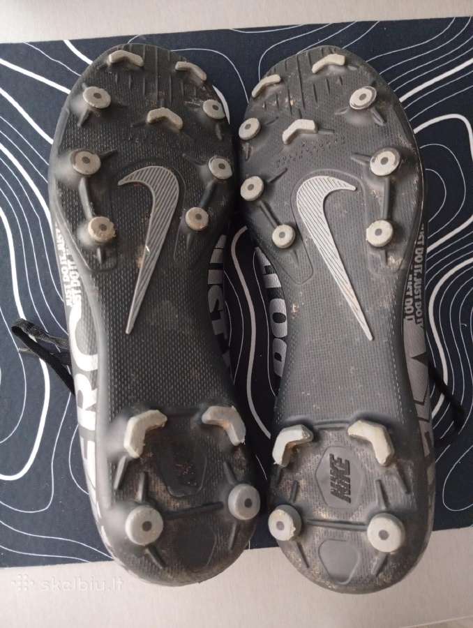 Nike futbolo batai - nuotraukos Nr. 2