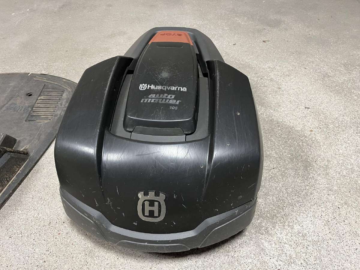 Parduodu robota žoliapjove Husqvarna 105 - nuotraukos Nr. 3