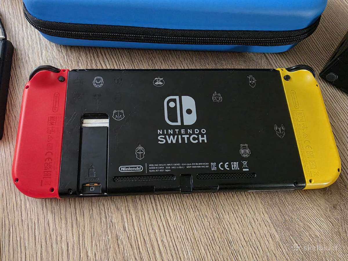 Nintendo Switch Fortnite Special Edition+priedai - nuotraukos Nr. 4