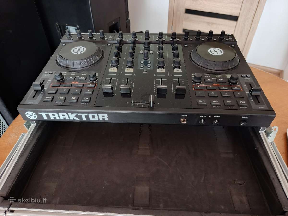 Dj pultas Traktor kontrol s4 - nuotraukos Nr. 2