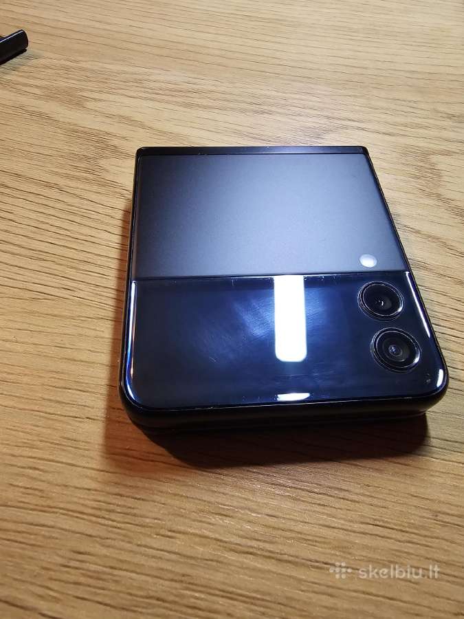 Samsung Z Flip3 5G - nuotraukos Nr. 2