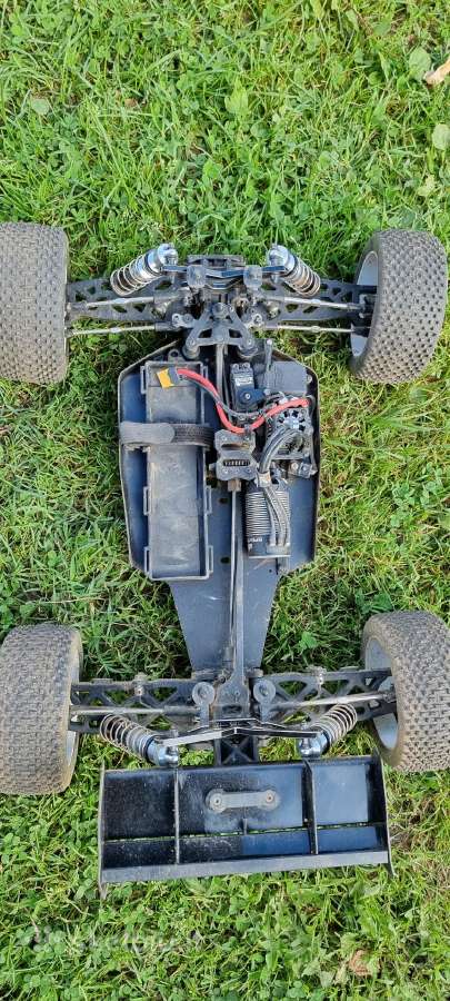 Losi 8ight 1/8 truggy - nuotraukos Nr. 2