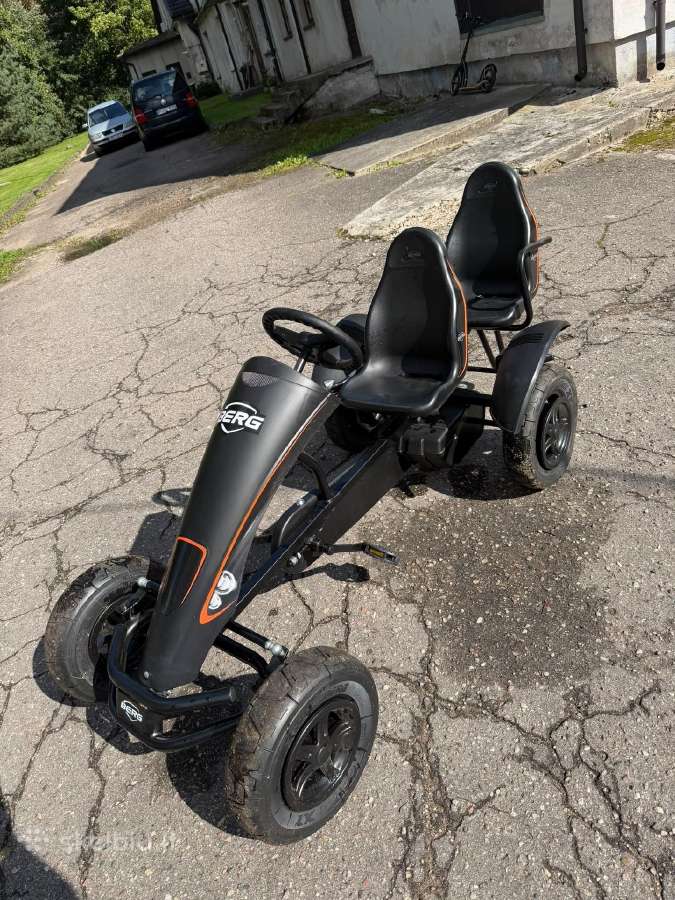 Parduodamas Berg Black Edition pedalinis kartingas - nuotraukos Nr. 5