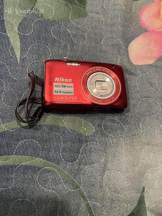 Nikon Coolpix S3100 Compact Digital Camera - Red - nuotraukos Nr. 2