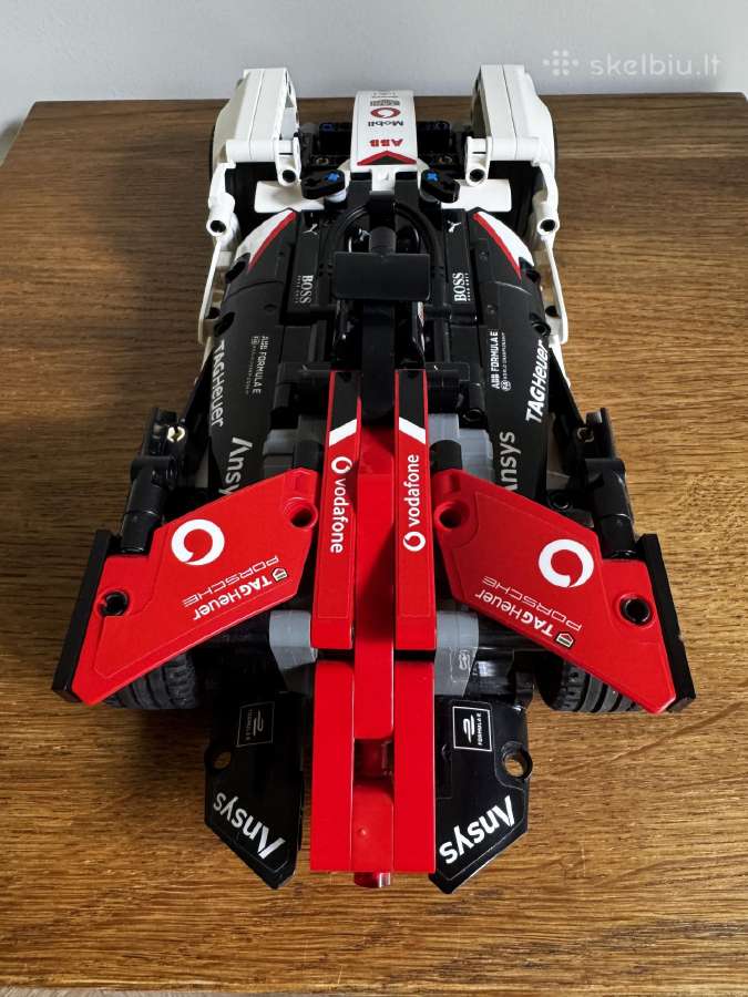 Lego Technic 42137 - nuotraukos Nr. 4