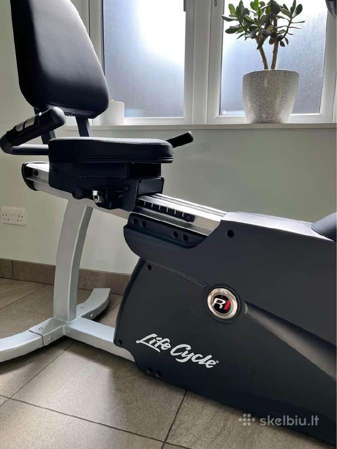 Dviratis treniruoklis Life Fitness R1 track+ - nuotraukos Nr. 4