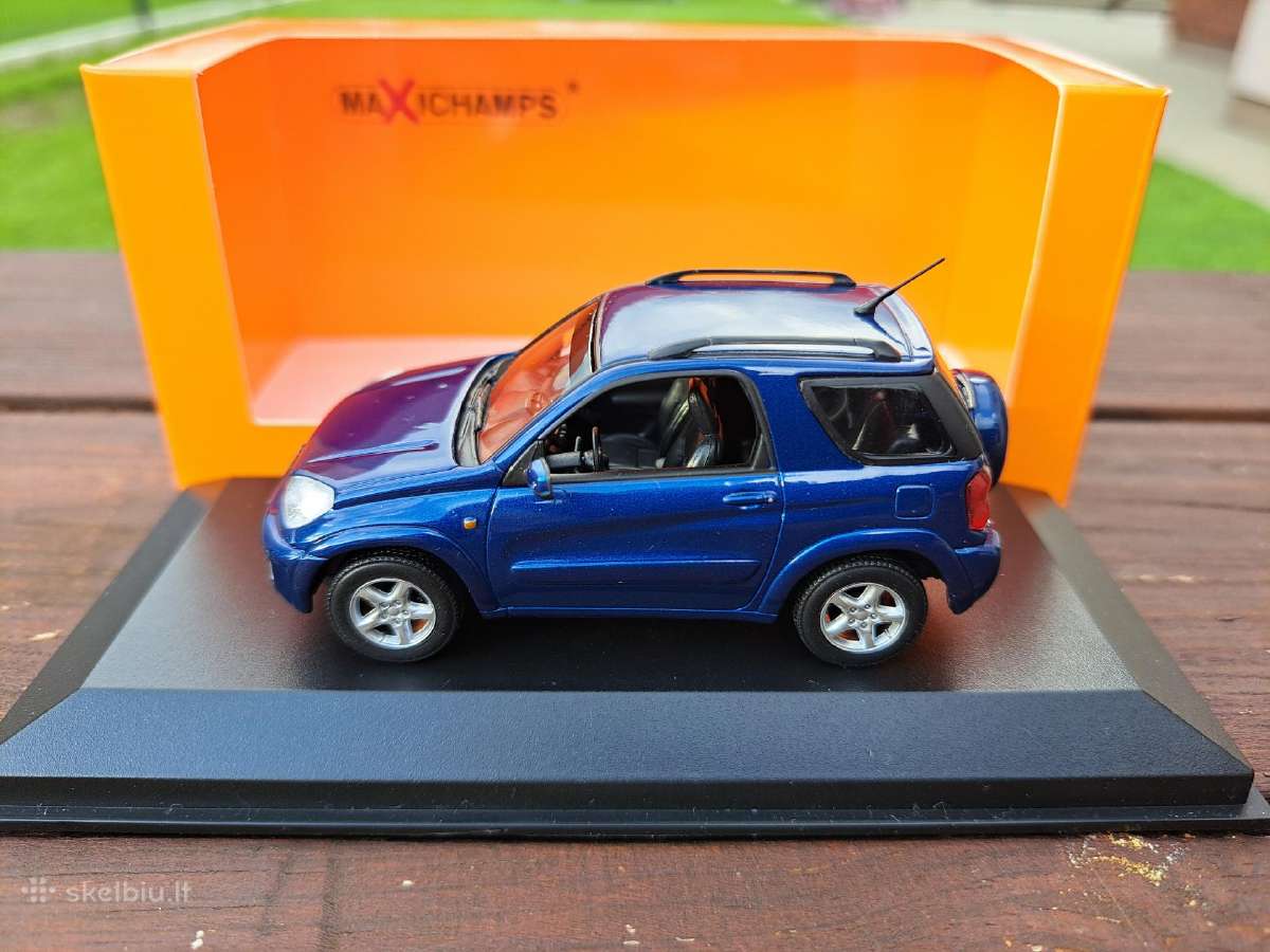 Toyota Rav4 modeliukas 1/43 - nuotraukos Nr. 4