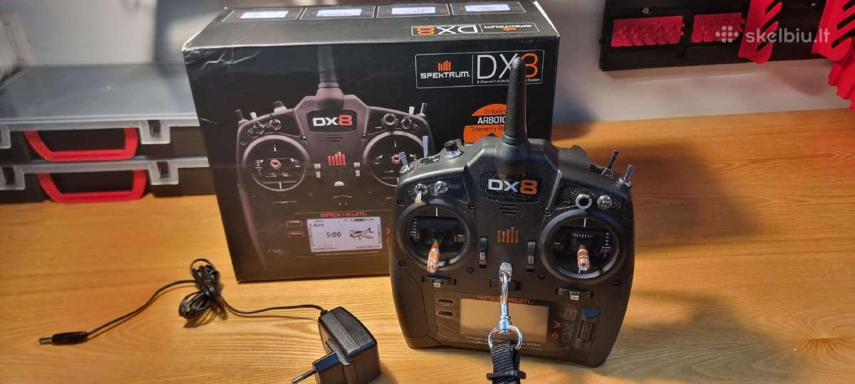 RC pultai Spektrum Dx, Futaba - nuotraukos Nr. 11