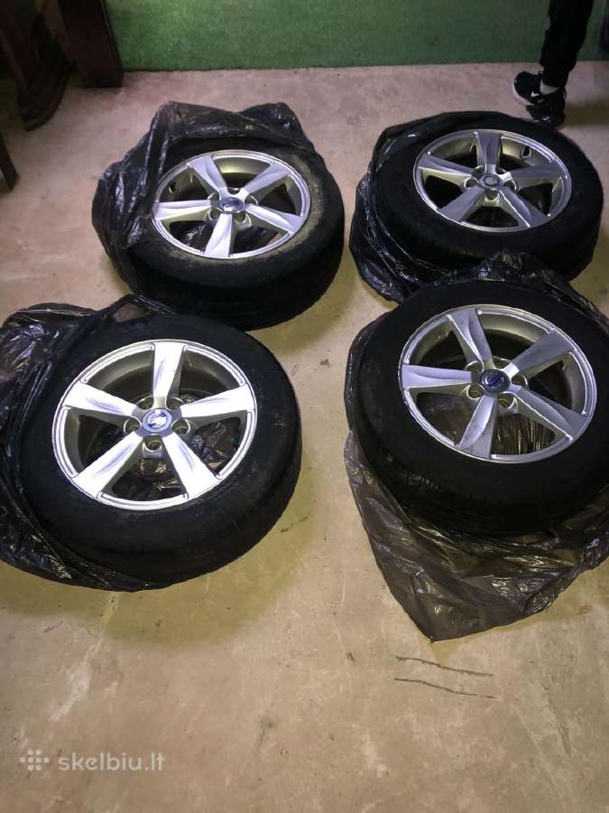 Parduodami Volvo V50 ratu komplektas Michelin - nuotraukos Nr. 2