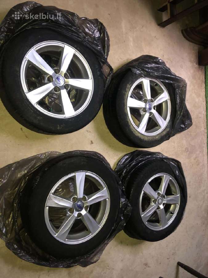 Parduodami Volvo V50 ratu komplektas Michelin - nuotraukos Nr. 3