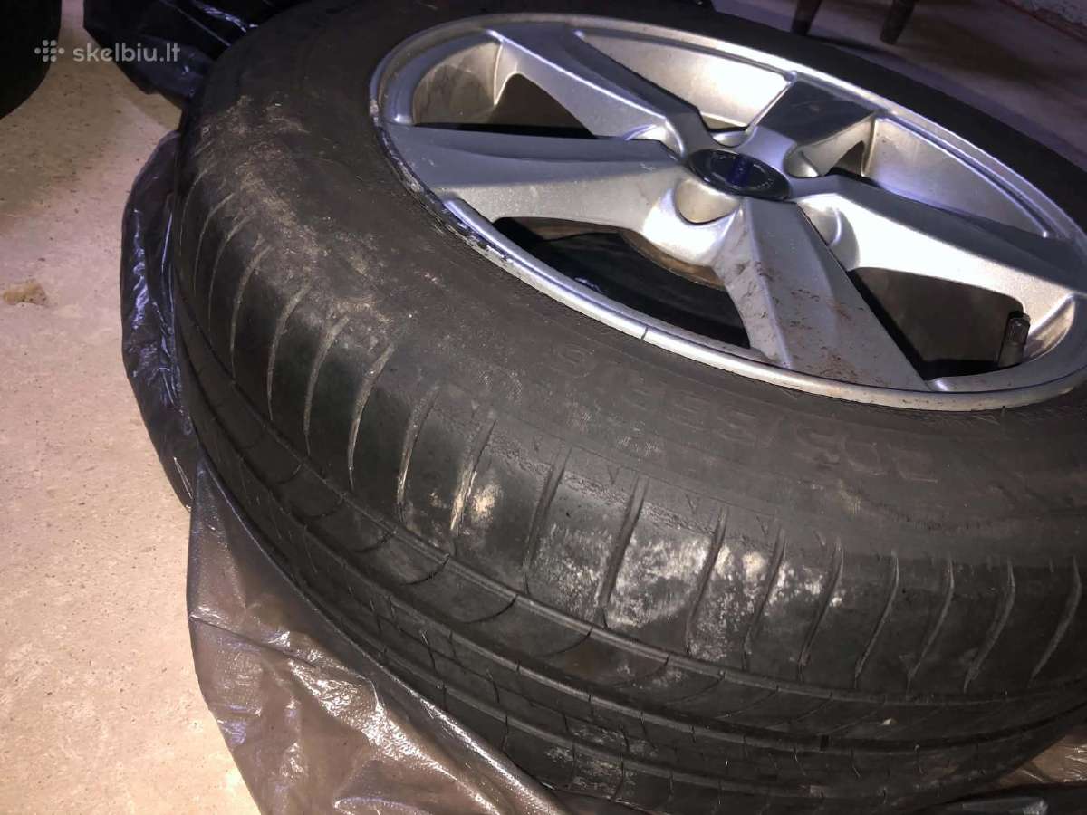 Parduodami Volvo V50 ratu komplektas Michelin - nuotraukos Nr. 8