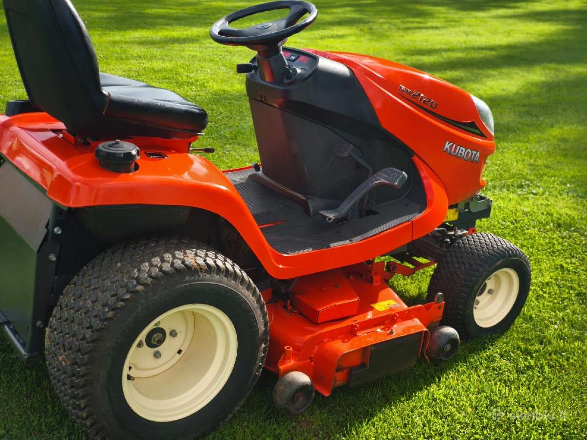 Kubota gr2120 4x4 dyzelis - nuotraukos Nr. 3