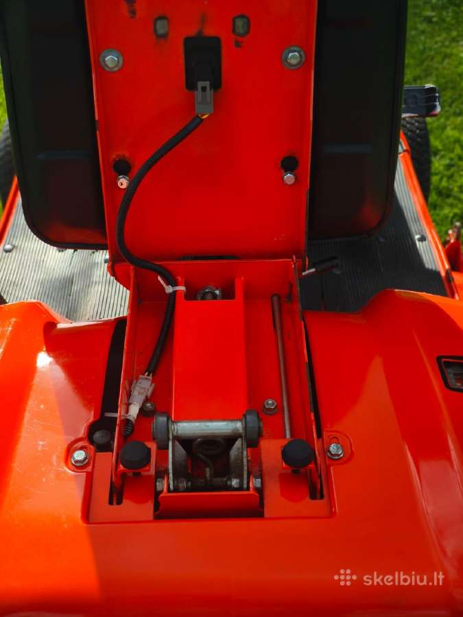 Kubota gr2120 4x4 dyzelis - nuotraukos Nr. 6